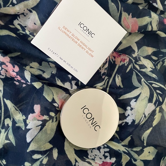 Iconic London /NWOT Dewy Glow Cream Highlighter - Picture 4 of 5